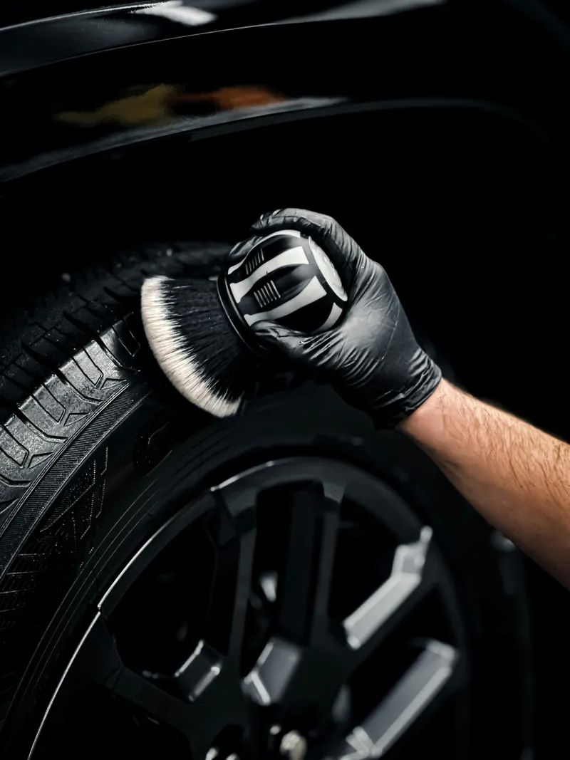 Tire dressing